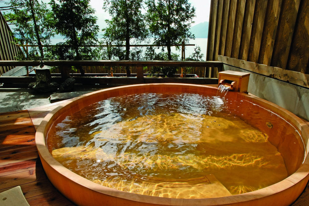 Lakeside Villa Suimeikaku ชิโตเสะ ภายนอก รูปภาพ